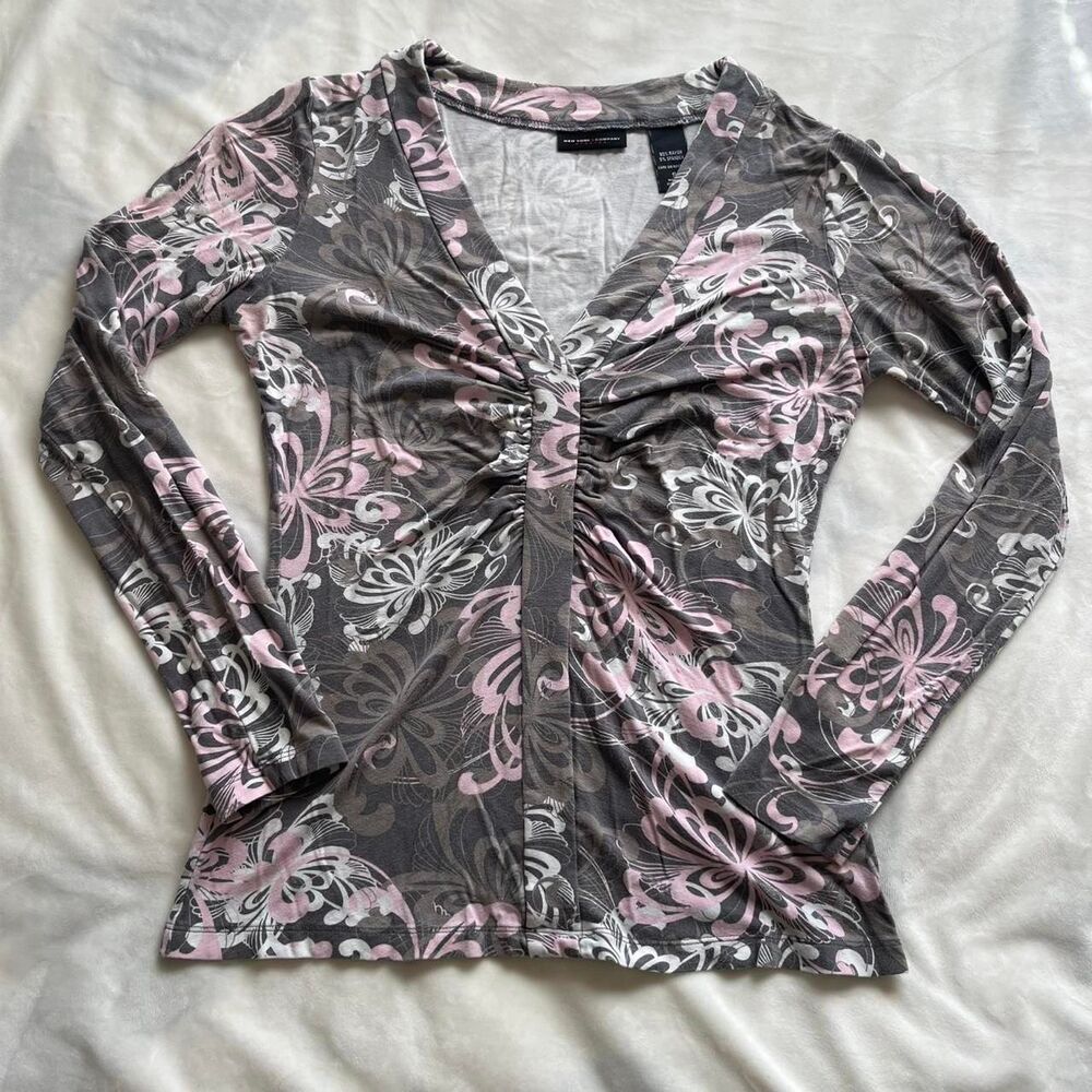 Vintage Y2K New York & Company grey & pink floral long sleeve top size small